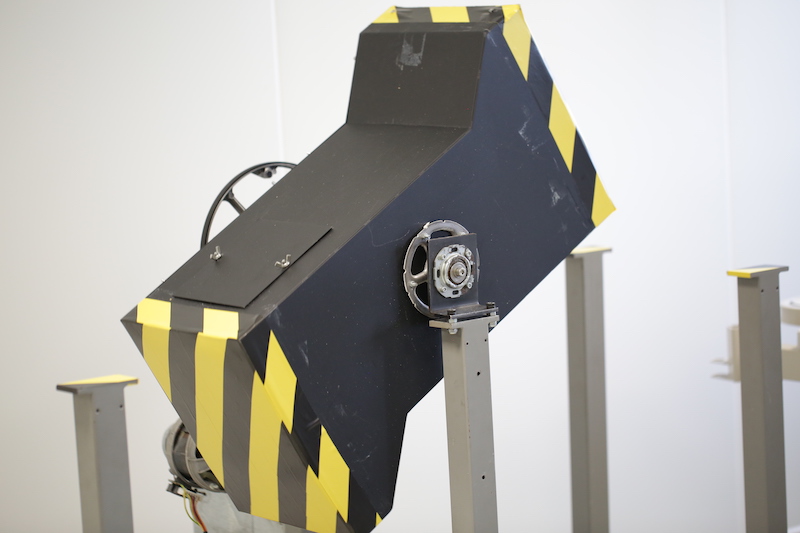 Tonneau rotatif pour essai de chute libre répétée, largage impact